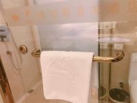 维纳斯皇家酒店(南宁高铁东站店) - 豪华双床房
