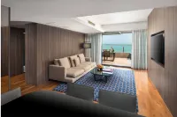 G Hotel Gurney