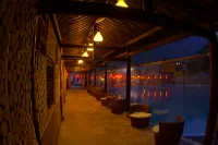 Hongya Shanliyuan Vacation Apartment - Pools