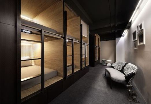 더 포드 부티크 내부