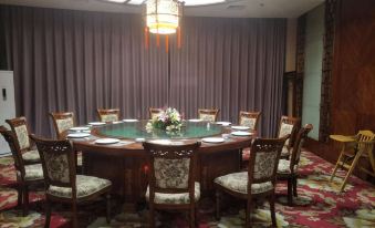 Yuncheng Qixing Huayu Hotel