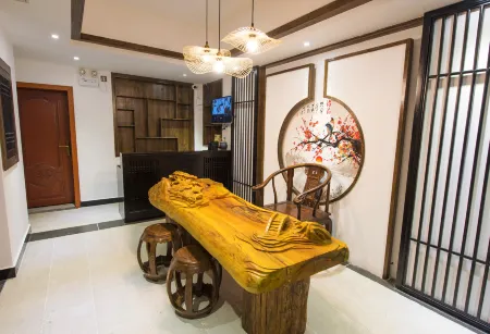 Jiang'an Liangzhu River View Hostel