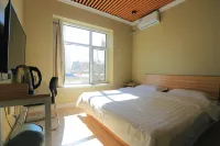 Chifeng East Bridge Hotel