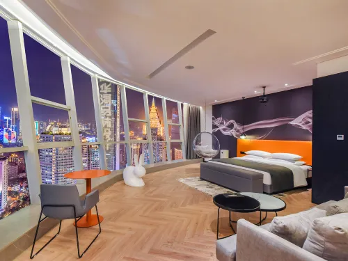 S · island High Altitude River View Hotel