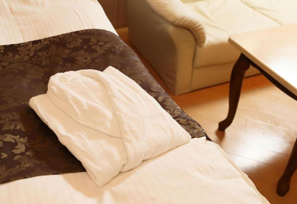 4. 호텔 파인 가든..