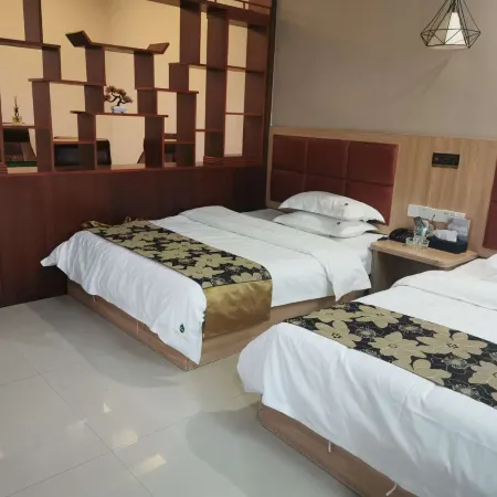 Ningyuan Huaxin Business Hotel