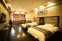 Yining Zhangzhou Business Hotel
