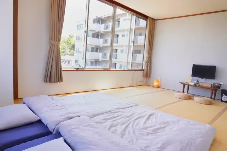 Japanese House Osaka Sennan Hotel Отели в г. Мисаки
