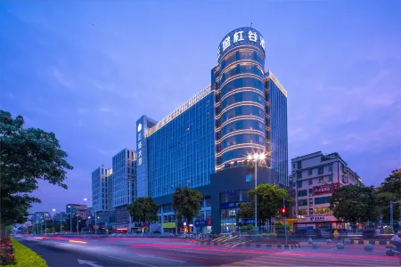Zhengsheng Honggu Hotel (Guangzhou Sunac Cultural Tourism City Huadu Square) Отели рядом с достопримечательностью «The Yuen Yuen Taoist Temple Of Guangdong»