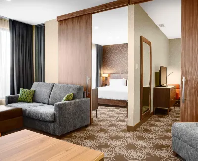 Hilton Montreal/Laval Các khách sạn gần Musée Pour Enfants De Laval Inc