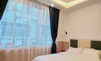 Guiding Ruishe Hotel