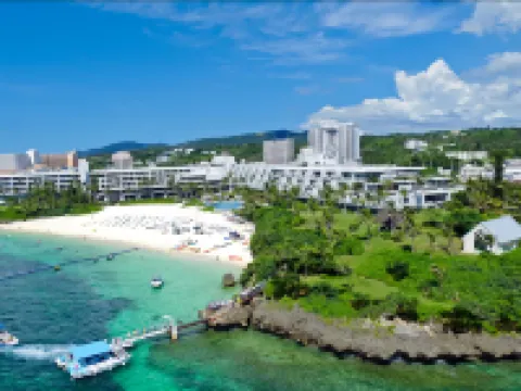 ザ・ムーンビーチ　ミュージアムリゾート 恩納村のホテル