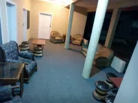 Cross Roads Hotel
