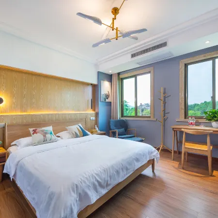Anji Youfengjun Detached Party House Homestay (Zhubo Garden)
