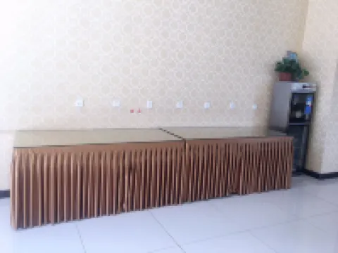 Eaka Hotel (Laishui Xindongcheng)