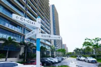 Only you is the Seaview Net Red Guesthouse (Huidong Vanke Shuangyue Bay Phase 3)