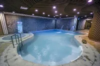 Mianzhou Hotel - Swimmingpools