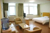 Pingdu Hongzhe Hotel (Pingdu Tianjin Road)