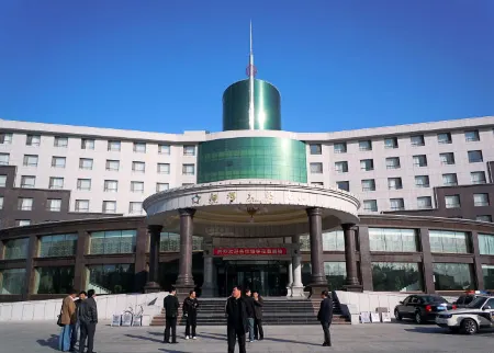 Xianghai International Hotel Отели в г. Тунюй