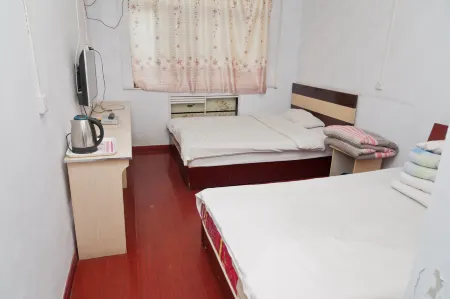 Yiyuan Jiexin Hotel Отели в г. Сиюань