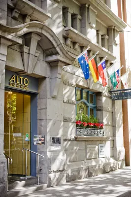 Alto Hotel on Bourke Hotels in Мельбурн