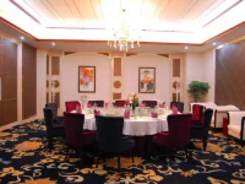 Wuhua International Hotel Hotel di Wuhua