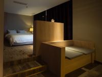 台州摩天时代酒店 - 和风大床房