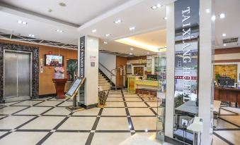 Xinghe Tai Xiang Business Hotel (Guangzhou Railway Station Zhanqian Road)