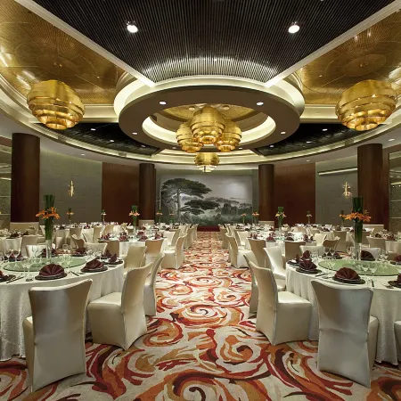 Portman Plaza Hotel
