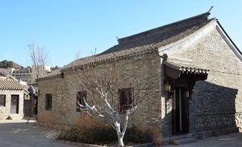 Silk Road Inn