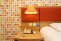 โรงแรมโฮมอินน์ (สาขาสถานีผู้โดยสาร ห้างยูเรเชีย ฮุนชุน) - พร้อมอาหารเช้า