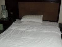 庆城华馨宾馆 - 普通间大床房