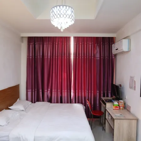 Tonghua Station Front Hotel