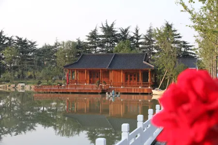 Baolong Furui Hotel Отели рядом со станцией Qishuyan Railway Station