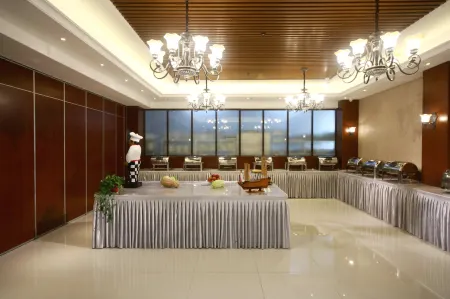 Fengqiao Yingke Hotel (Linzhou People's Park Municipal Government)
