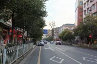 Chenzhou Xinyu Hotel (Wuling Square) - Condos