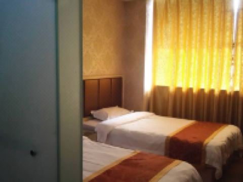 竹山凯旋商务宾馆 - 标准双床房