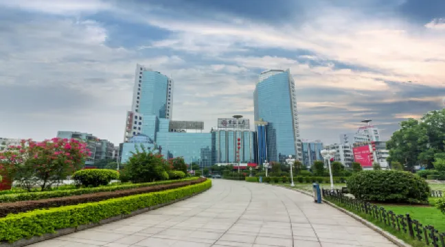 Celeste Palace Hotel Отели рядом с достопримечательностью «Donghu Park»