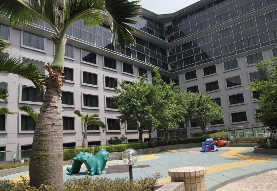 Regal Airport Hotel HongkongHotel Overview