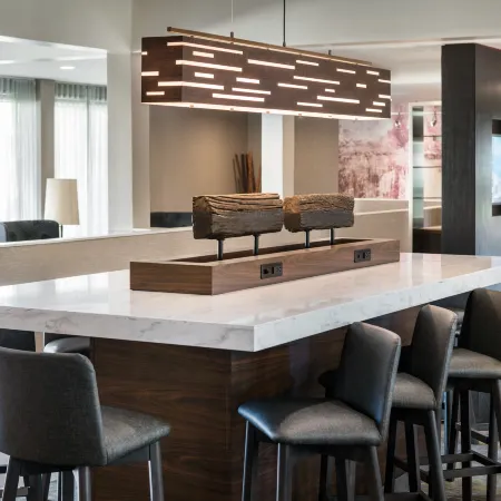 Courtyard San Diego Sorrento Valley Отели рядом с достопримечательностью «Институт Солк»