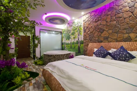 Ailvxing Theme Hotel (Zhuzhou Gongda Branch) Отели рядом с достопримечательностью «Hunan University of Technology»