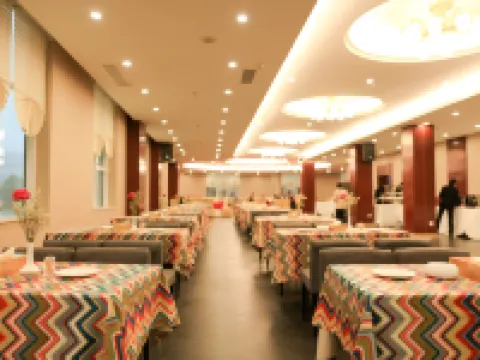 羅平中源ホテル 羅平のホテル