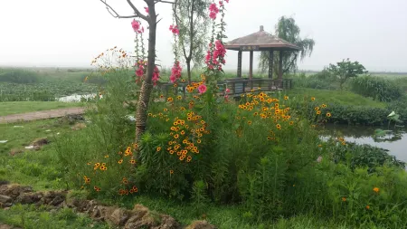 Capistrano Hotel Отели рядом с достопримечательностью «Jinhu Water Forest Scenic Area RV Campground»