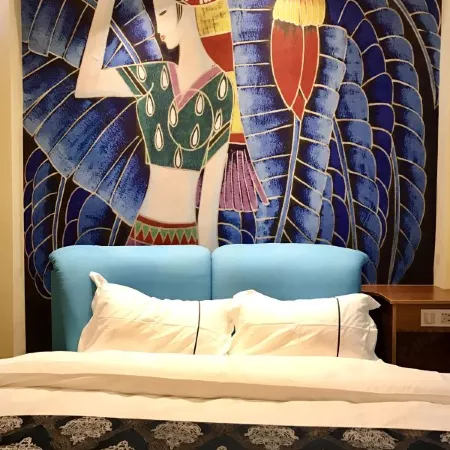 Menghai Xiongjun Hotel