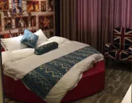 Oscar Art Hotel