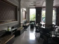 Chu Long Hotel Hotels in Cat Hai