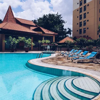 Verwood Hotel and Serviced Residence Hotel dekat Gedung T8 FBS Unesa Lidah Wetan