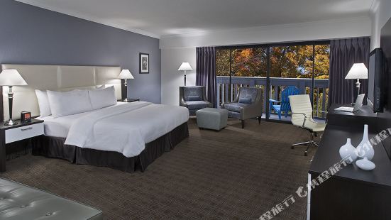 Toronto Don Valley Hotel and Suites