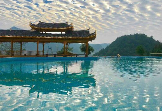 Fengxiang Yaozhai Hotel Hotel Overview