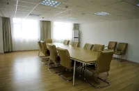 HanTing Hotel (Qinhuangdao Lulong) - Park Yeri